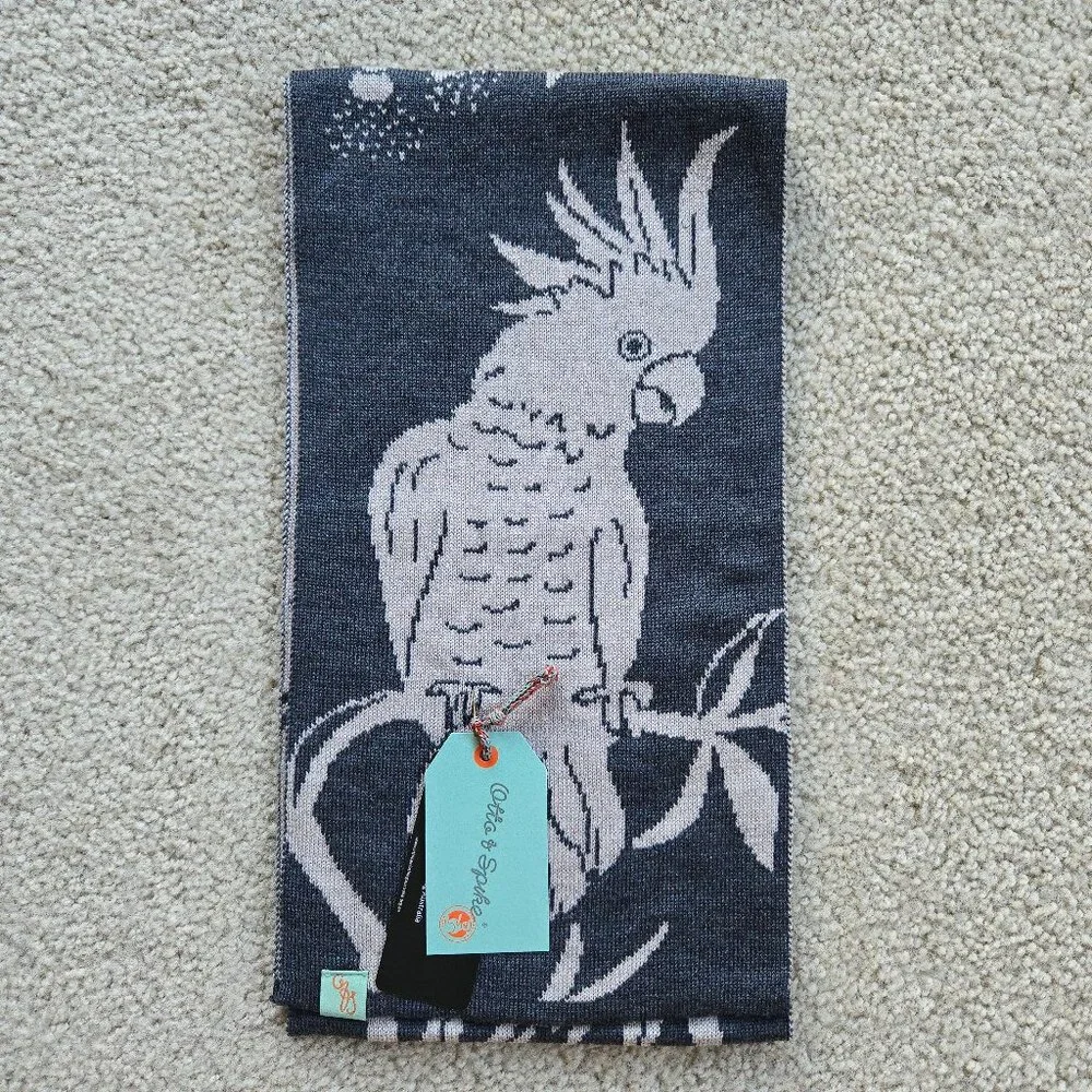 NWT Otto & Spike Merino Scarf Wool Knit Cockatoo Parrot Bird Charcoal GREY